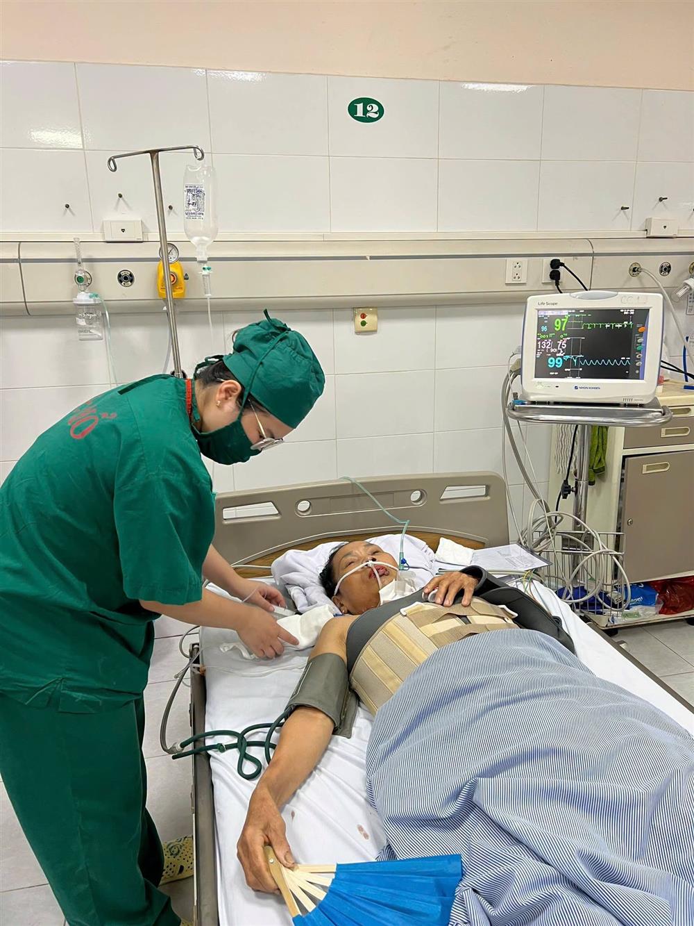 GIÀNH LẠI SỰ SỐNG CHO NGƯỜI BỆNH 66 TUỔI ĐA CHẤN THƯƠNG NGUY KỊCH SAU TAI NẠN NGÃ CAO
